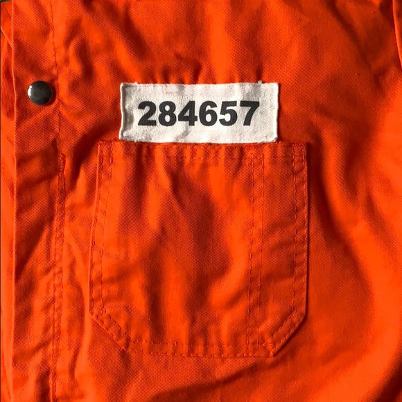 🎃 Cozy Costume 🎃 - Picture 2 of 5